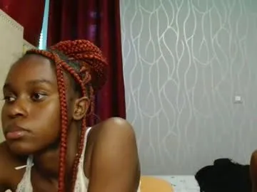 pretty_lioness_ Image 3