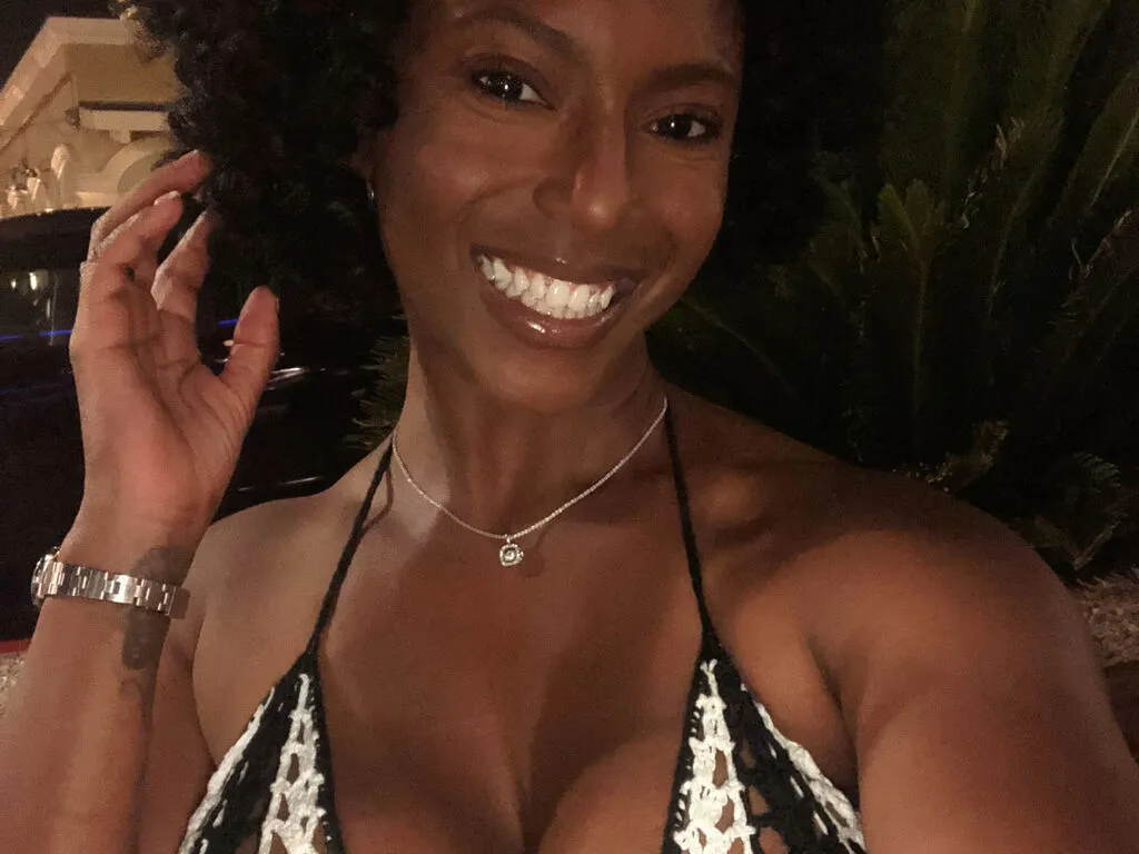 MsCandice's Thumb Image